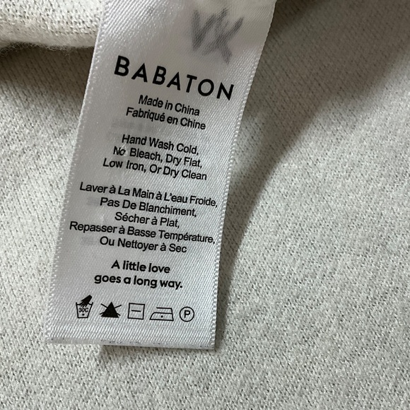 Aritzia Light Gray Women's Cardigan - Picture 8 of 10